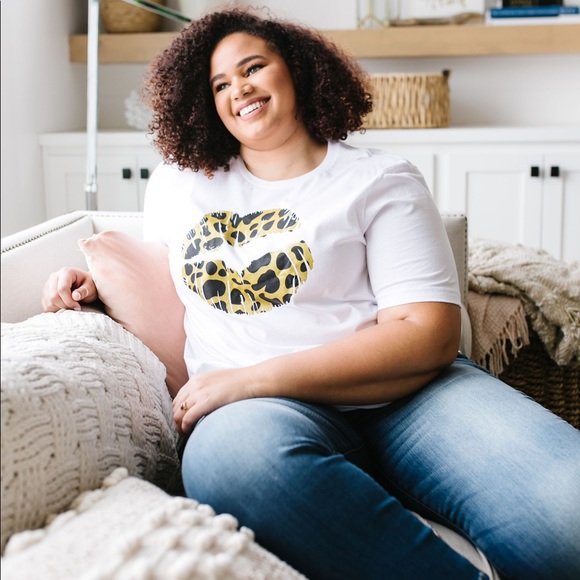 Leopard Lips Graphic Tee - Picture 5 of 8